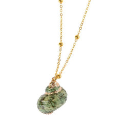 Green sea shell  necklace